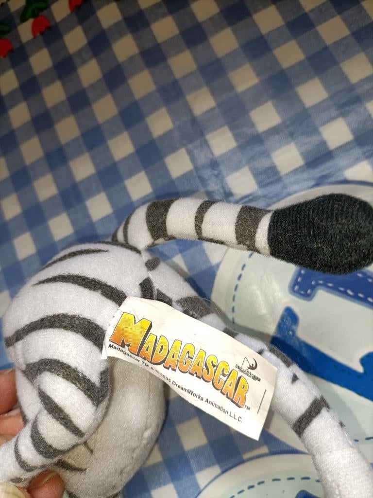 Madagascar zebra knuffel 26 cm groot, Kinderen en Baby's, Speelgoed | Knuffels en Pluche, Ophalen of Verzenden, Zo goed als nieuw