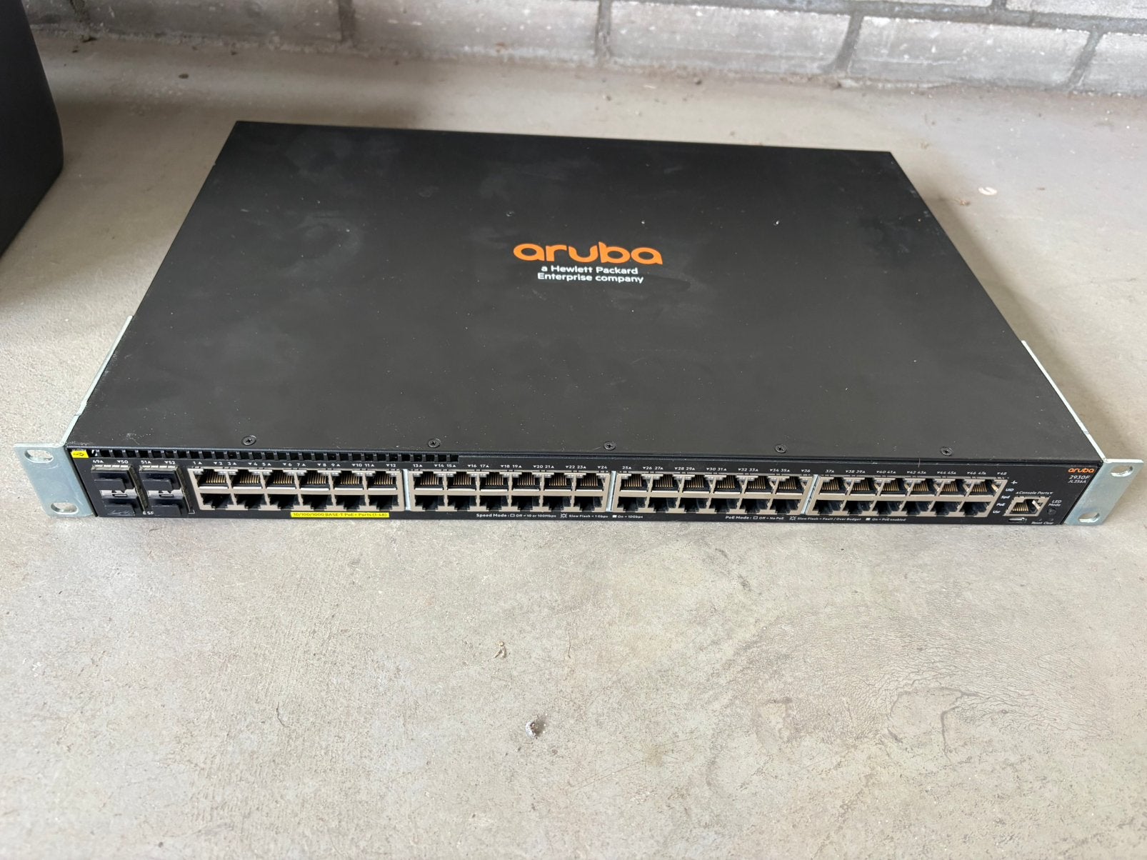Aruba 2930F JL256A Managed Switch, Computers en Software, Ophalen, Zo goed als nieuw
