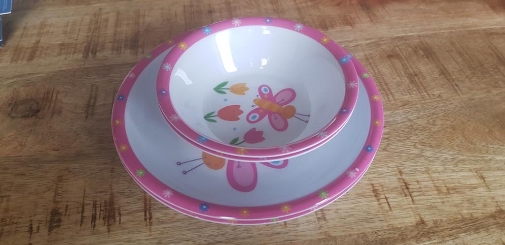Melamine ware twee delig setje roze vlinder, Huis en Inrichting, Keuken | Servies, Overige materialen, Ophalen of Verzenden, Zo goed als nieuw