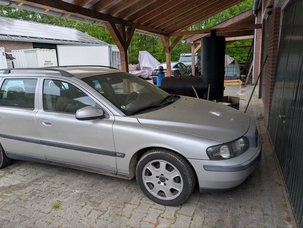 V70 grijs staat in Barchem, Particulier, Te koop