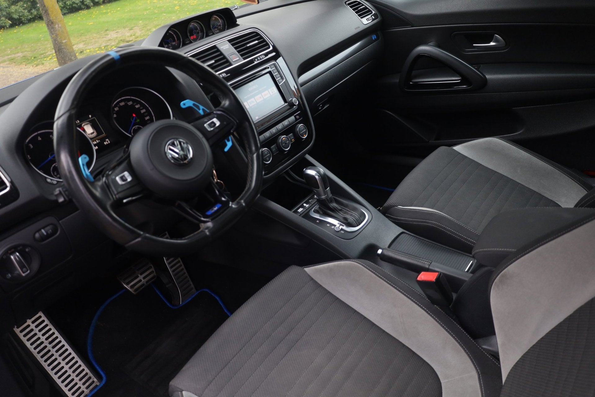 Volkswagen Scirocco 2.0 TSI R DSG. | Uniek | Porsche remmeri, Stof, Gebruikt, 1984 cc, Automatische klimaatregeling