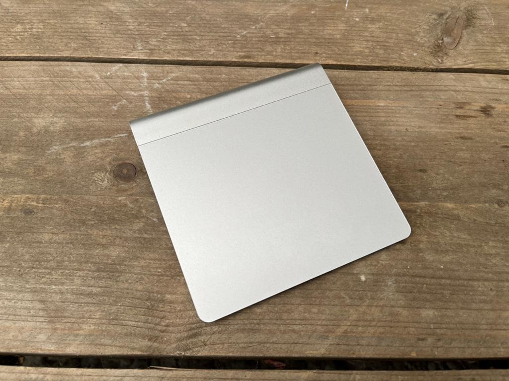 A1339 Apple Magic Trackpad, Computers en Software, Muizen, Ophalen of Verzenden, Zo goed als nieuw