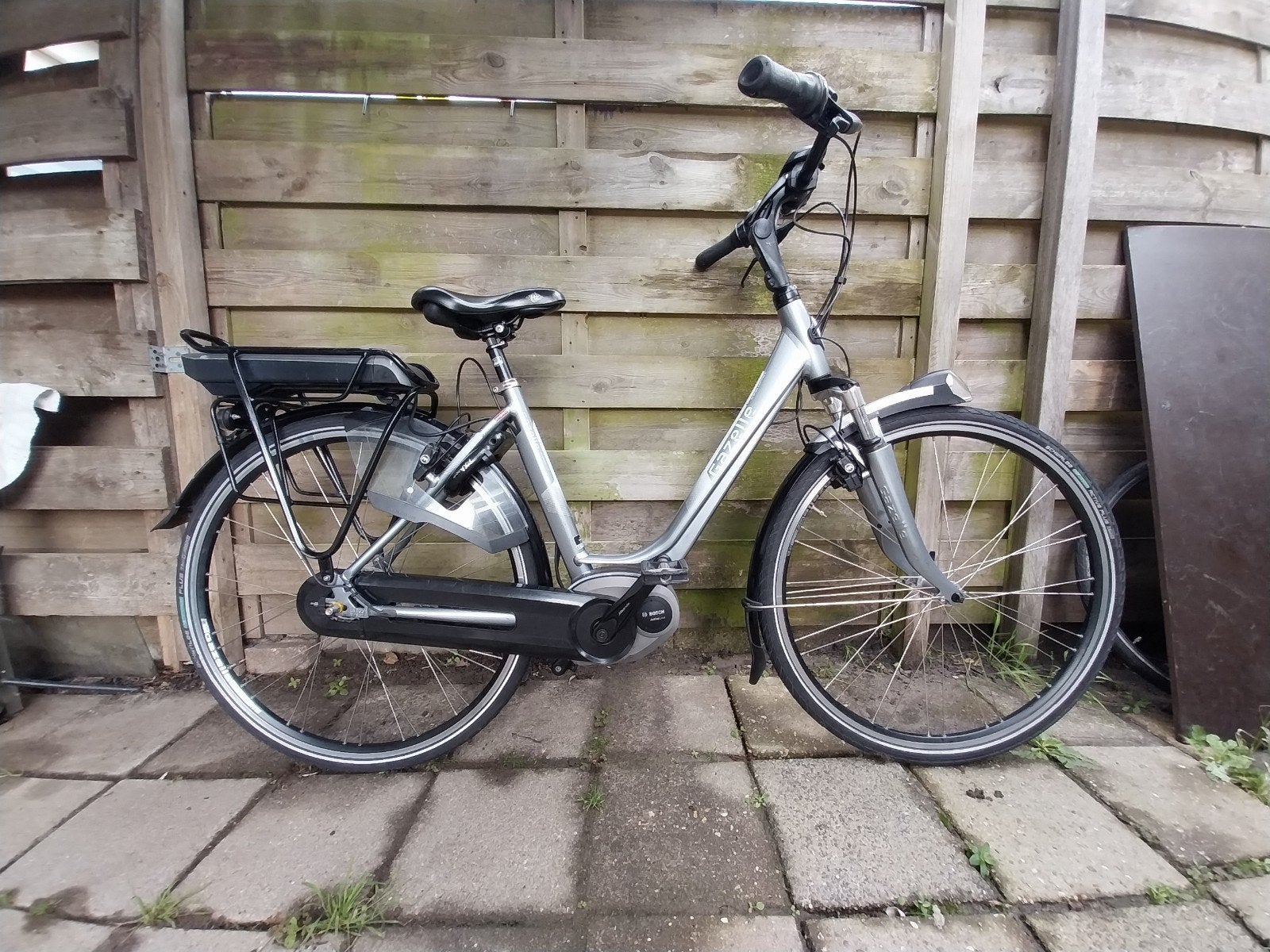Gazelle Bosch Middenmotor,  M,49 cm., Ophalen, Gebruikt, 47 tot 51 cm, 50 km per accu of meer