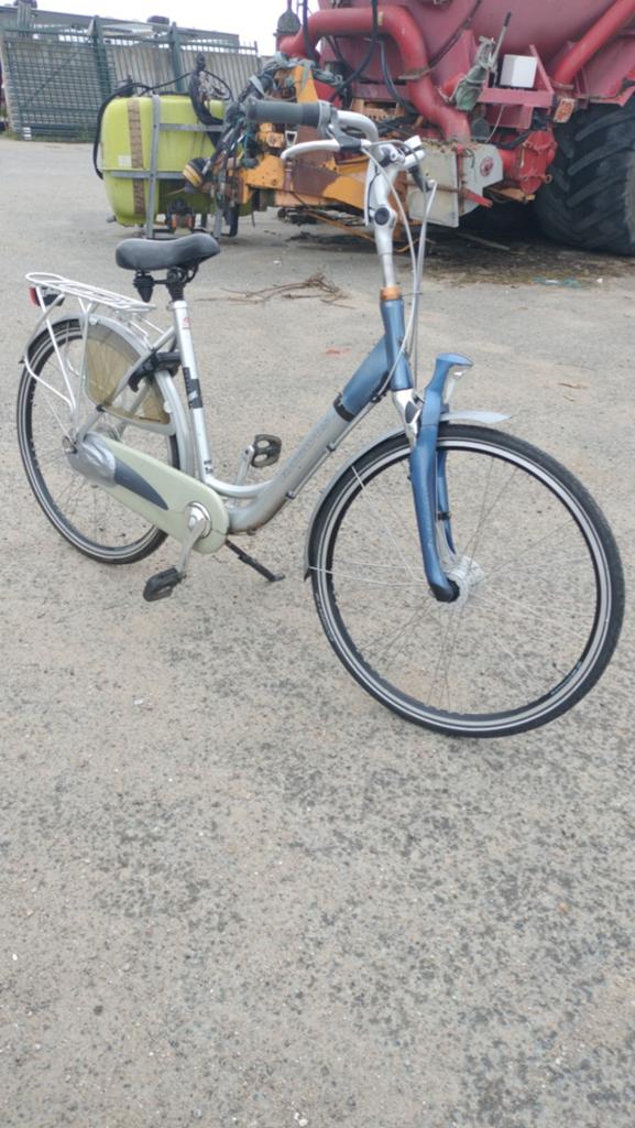 Nette Batavus damesfiets, Fietsen en Brommers, Ophalen of Verzenden