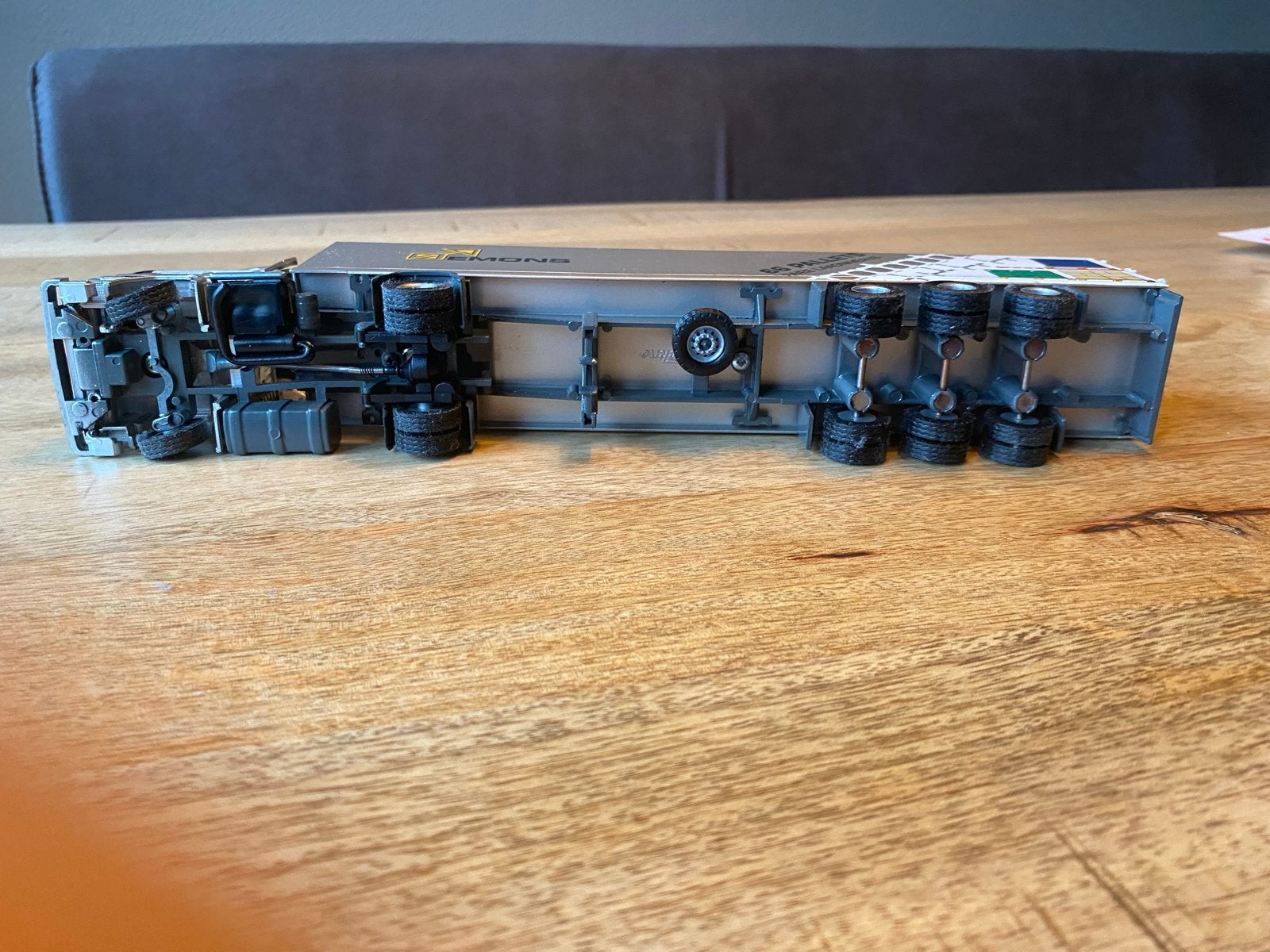 Vrachtwagen model Emons Transport, Hobby en Vrije tijd, Modelbouw | Auto's en Voertuigen, Overige merken, 1:32 tot 1:50, Ophalen of Verzenden