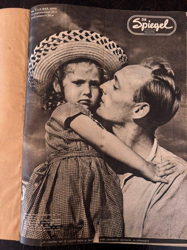 Een complete jaargang van het tijdschrift 'De Spiegel' 1952, Ophalen of Verzenden, Gelezen, Overige typen