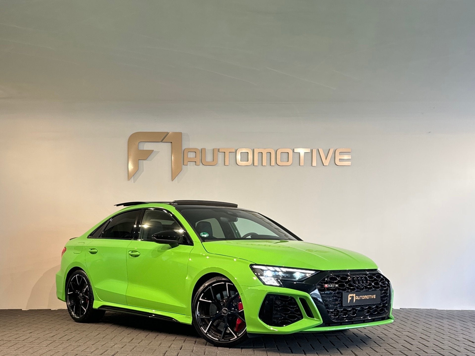 Audi RS3 Limousine 2.5 TFSI quattro Pano|Massage|Hulk|B&O|Bl, Auto's, Automaat, Dealer onderhouden, Gebruikt, RS3