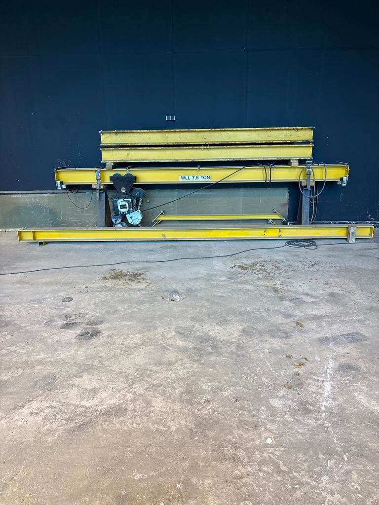Brugkraan WLL 7.5 TON - Robuust en Betrouwbaar, Ophalen, Kraan
