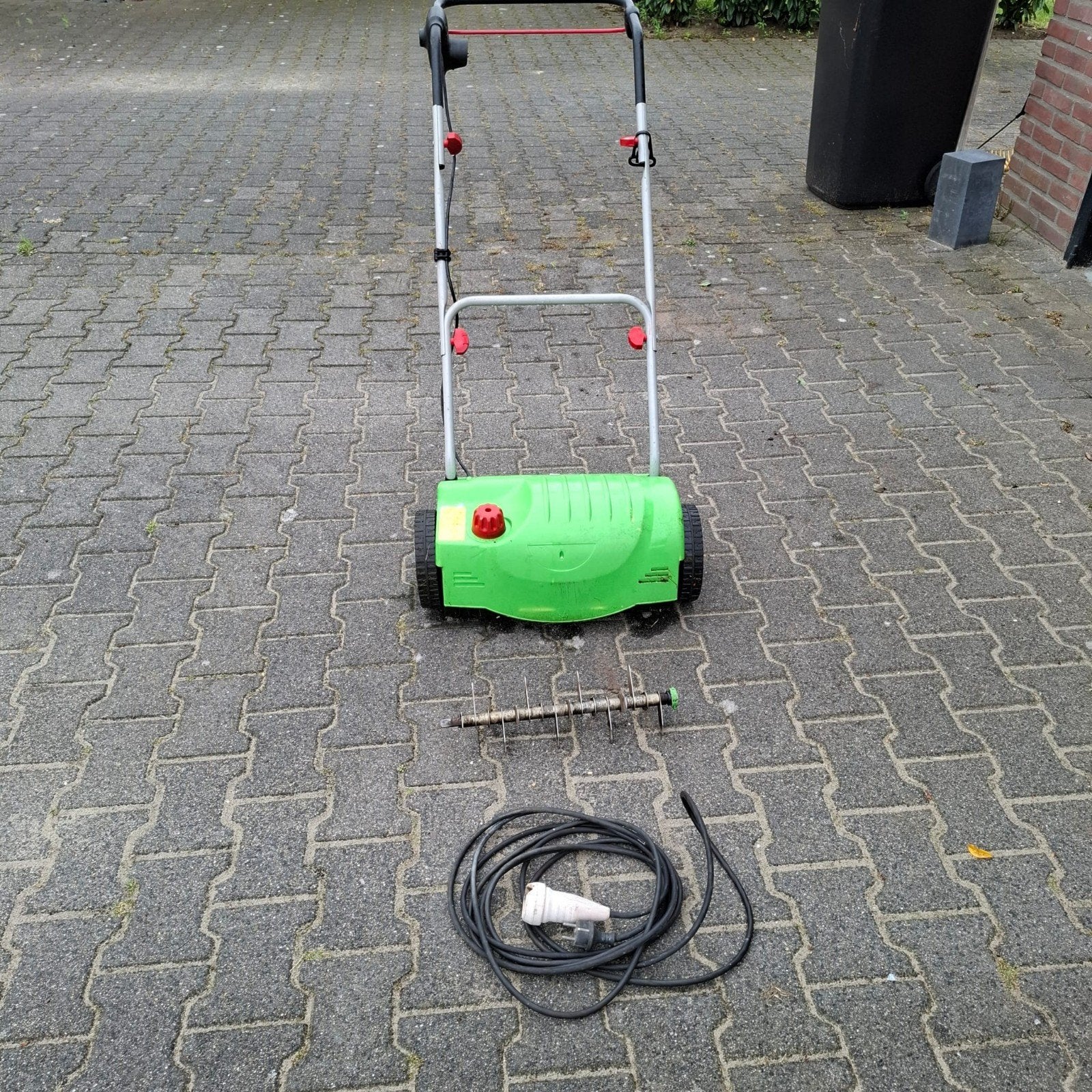 Elektrische verticuteermachine, gebruikte en goed onderhoude, Ophalen of Verzenden, Gebruikt, Elektrisch, Onbekend