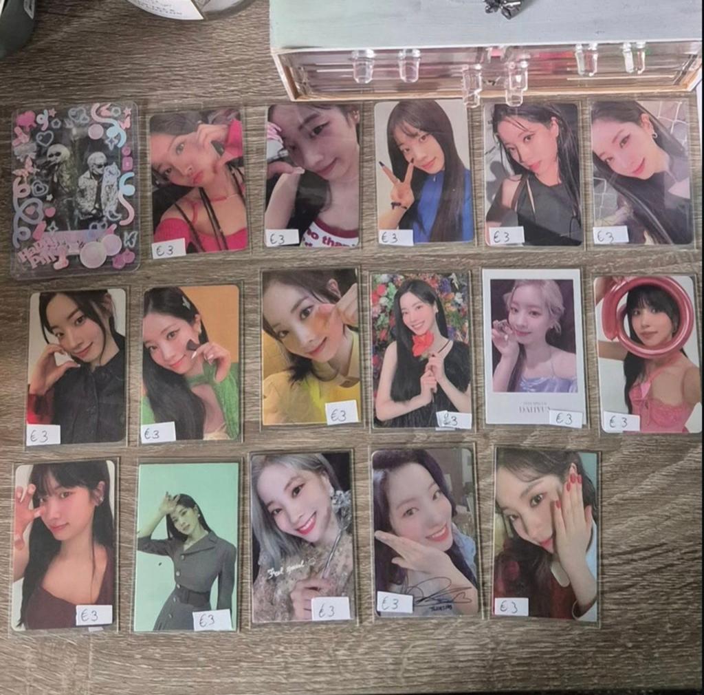 Twice Dahyun photocards, Ophalen of Verzenden, Zo goed als nieuw, Foto of Kaart