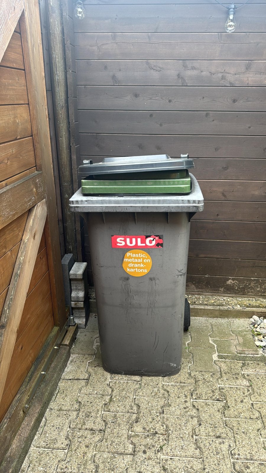 Afvalcontainer (per stuk) - Ophalen in Arnhem, Huis en Inrichting, Woonaccessoires | Prullenbakken, Ophalen, Kunststof, 40 liter of meer