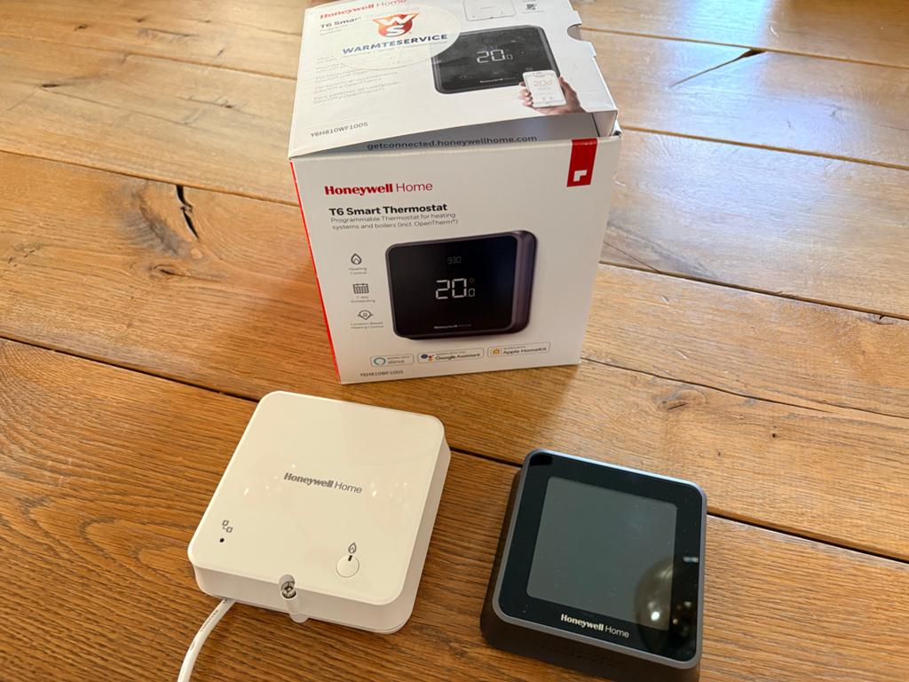 Honeywell Home T6 Smart Thermostaat - Als nieuw, Ophalen of Verzenden, Slimme thermostaat, Zo goed als nieuw