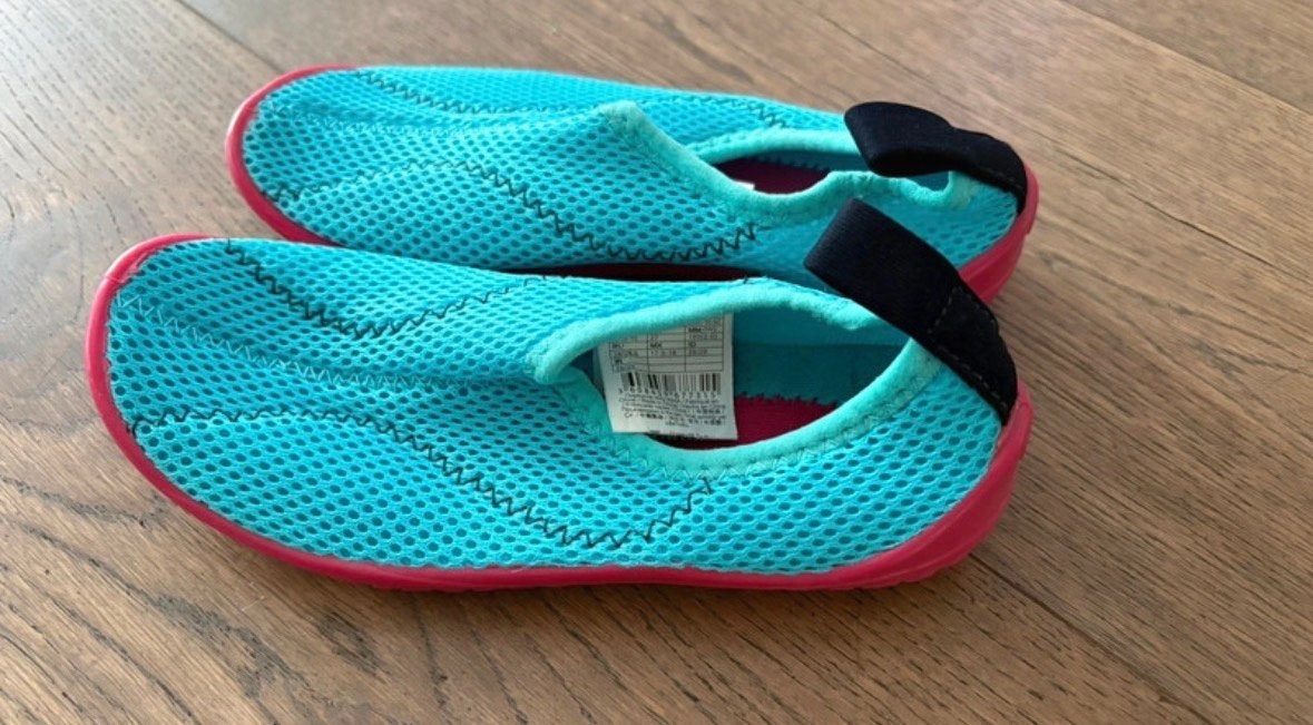 Turquoise waterschoenen Decathlon maat 28/29, Ophalen of Verzenden, Gebruikt, Jongen of Meisje, Schoenen