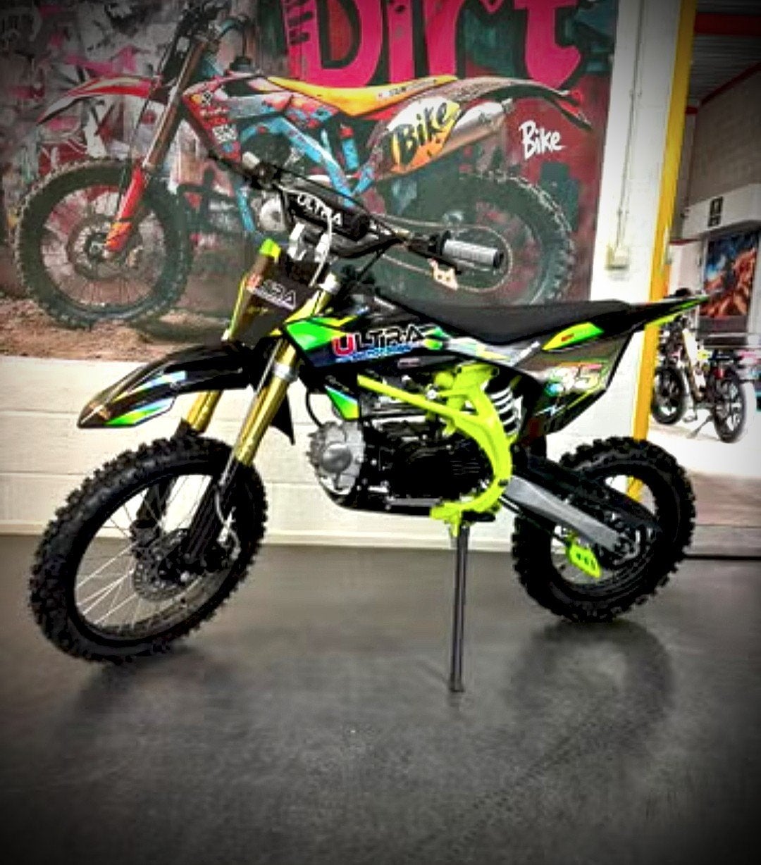 Zeer mooie en goede 125cc schakel pitbike, Fietsen en Brommers, Minibikes, Midibikes en Pitbikes, Ophalen of Verzenden, Ultra Motocross