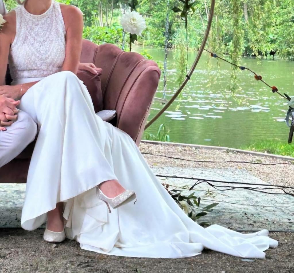 Pronovias Trouwjurk met kant en kraaltjes en Open Rug, Ophalen, Trouwjurk, Wit, Pronovias
