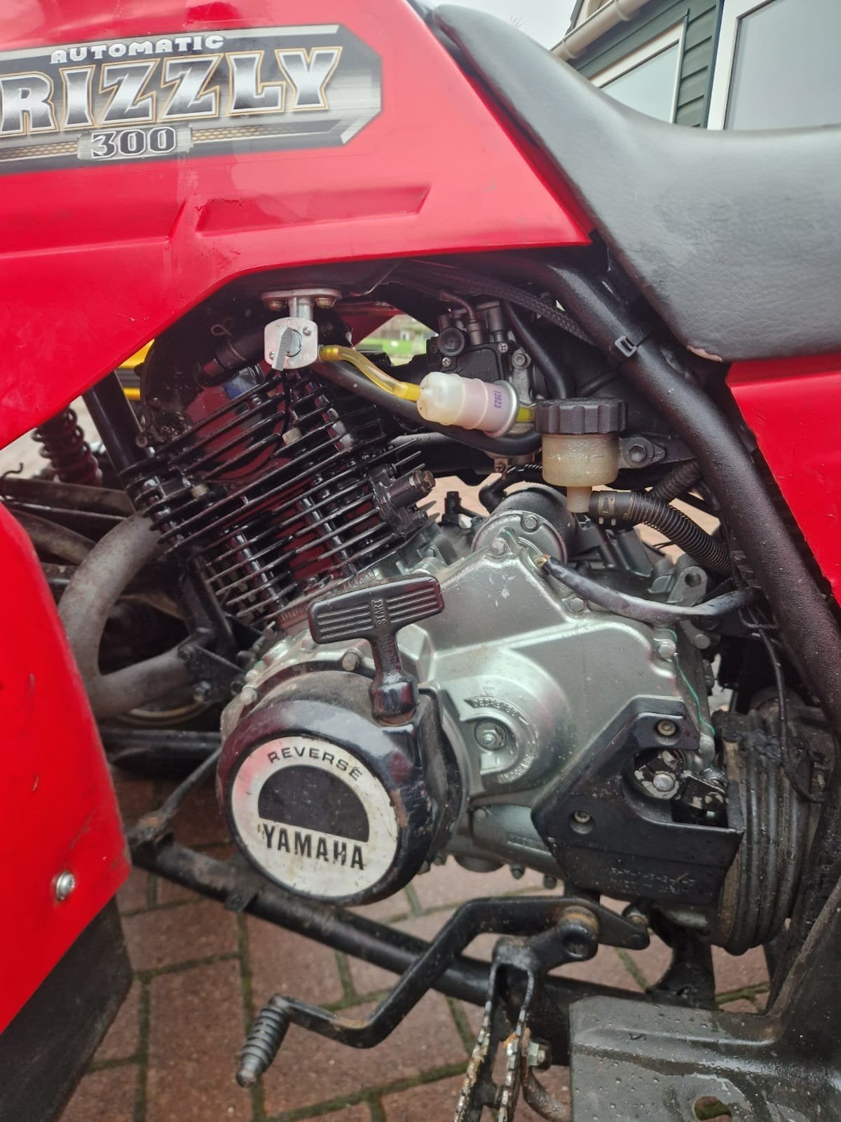 Yamaha Grizzly 300 Quad - Rood, Automatisch, Motoren, 1 cilinder, 12 t/m 35 kW
