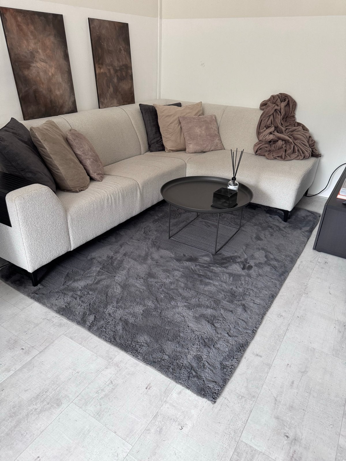 Hoogpolig vloerkleed van Karwei in perfecte staat, Huis en Inrichting, Stoffering | Tapijten en Kleden, Ophalen, 150 tot 200 cm