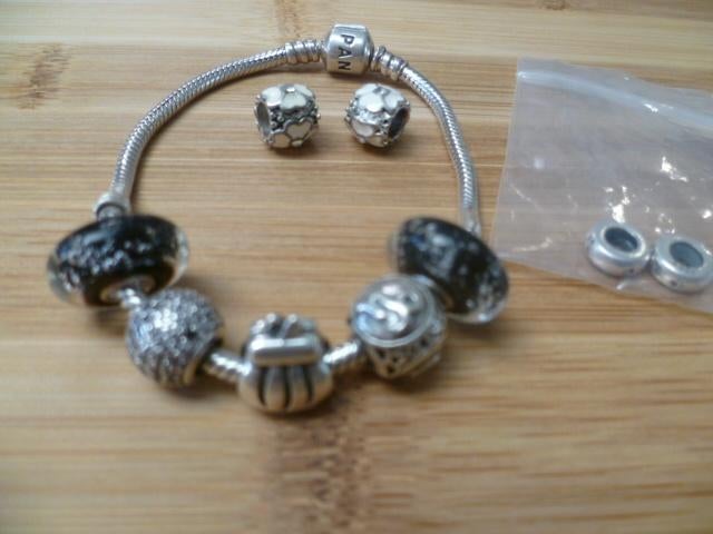 Pandora armband 19 cm  met bedels die zijn niet van Pandora, Ophalen of Verzenden, Zo goed als nieuw, Met bedels of kralen, Zilver