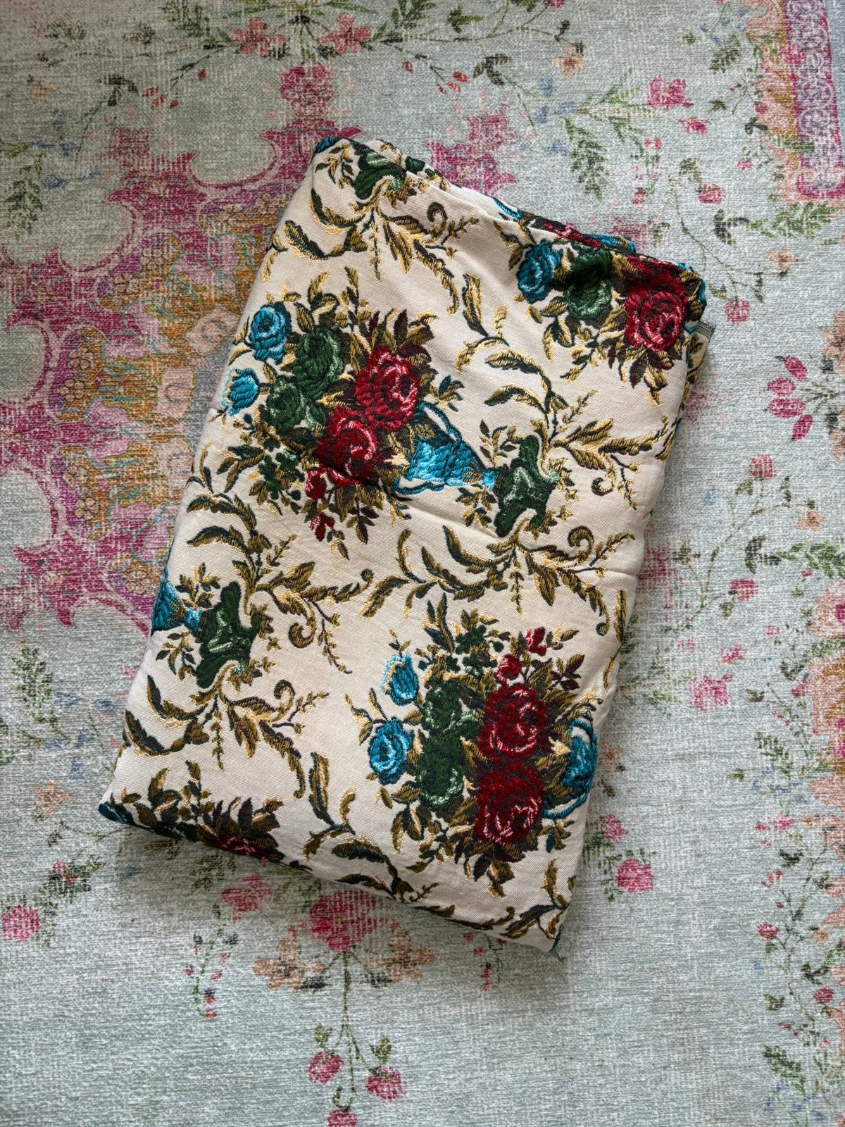 Vintage stoffeer lap stof lap stoffen bloemen frans boleyn, Overige materialen, 120 cm of meer, Ophalen of Verzenden, Zo goed als nieuw
