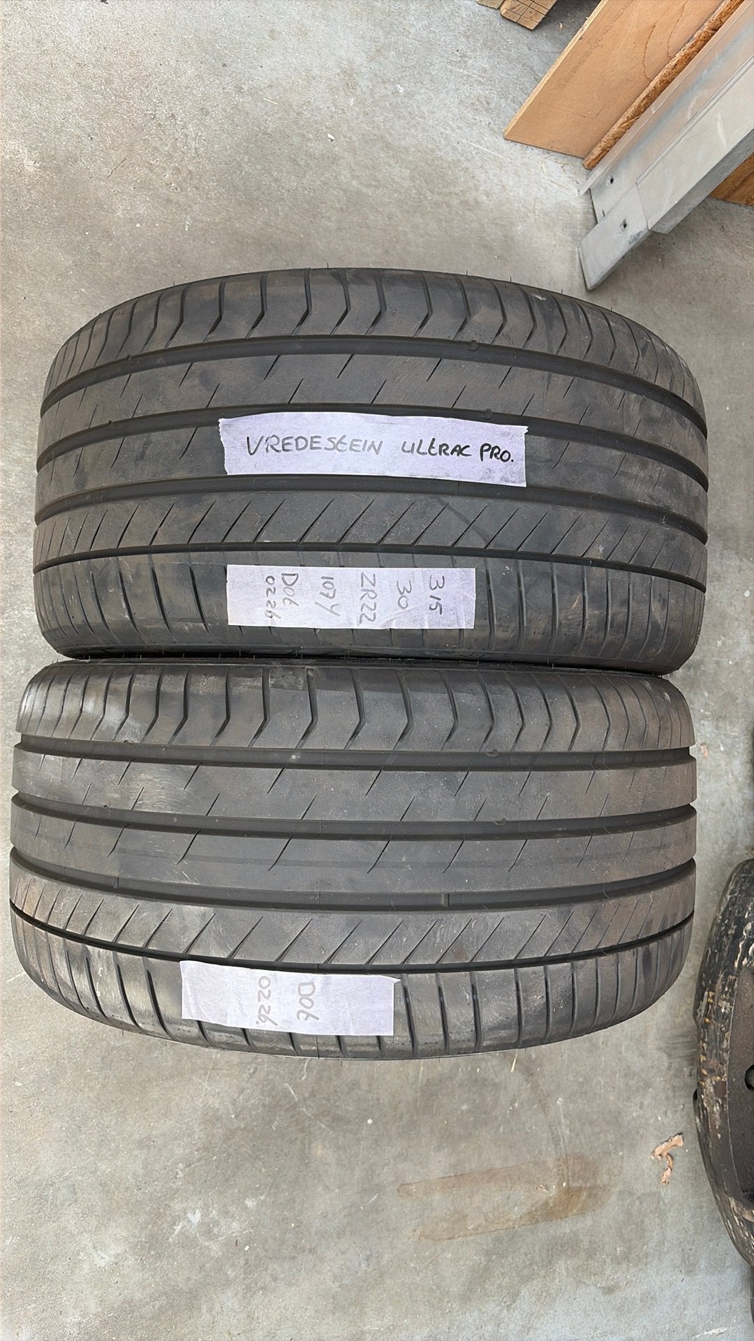 315 30 R22  Vredestein Ultrac Pro Dot 0226. 6,8mm, Ophalen, Nieuw