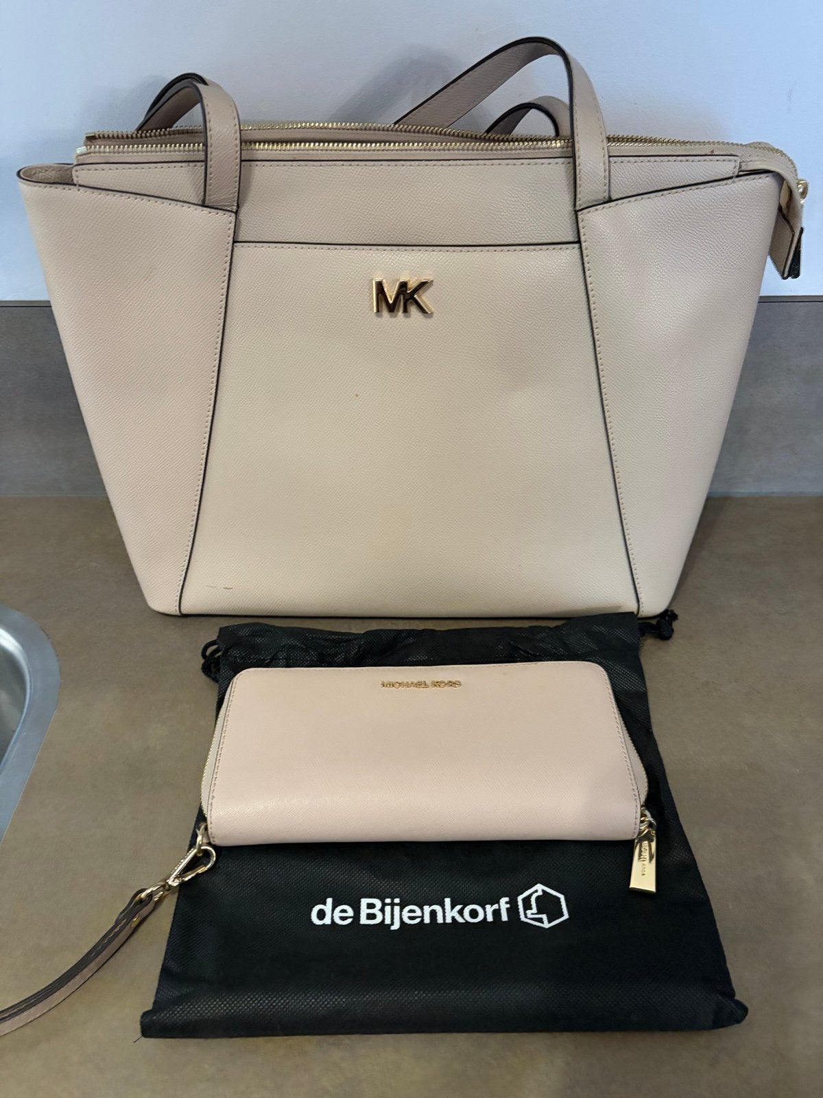Michael Kors Handtas en Portemonnee Set - Roze, Sieraden, Tassen en Uiterlijk, Ophalen of Verzenden, Zo goed als nieuw, Roze, Handtas