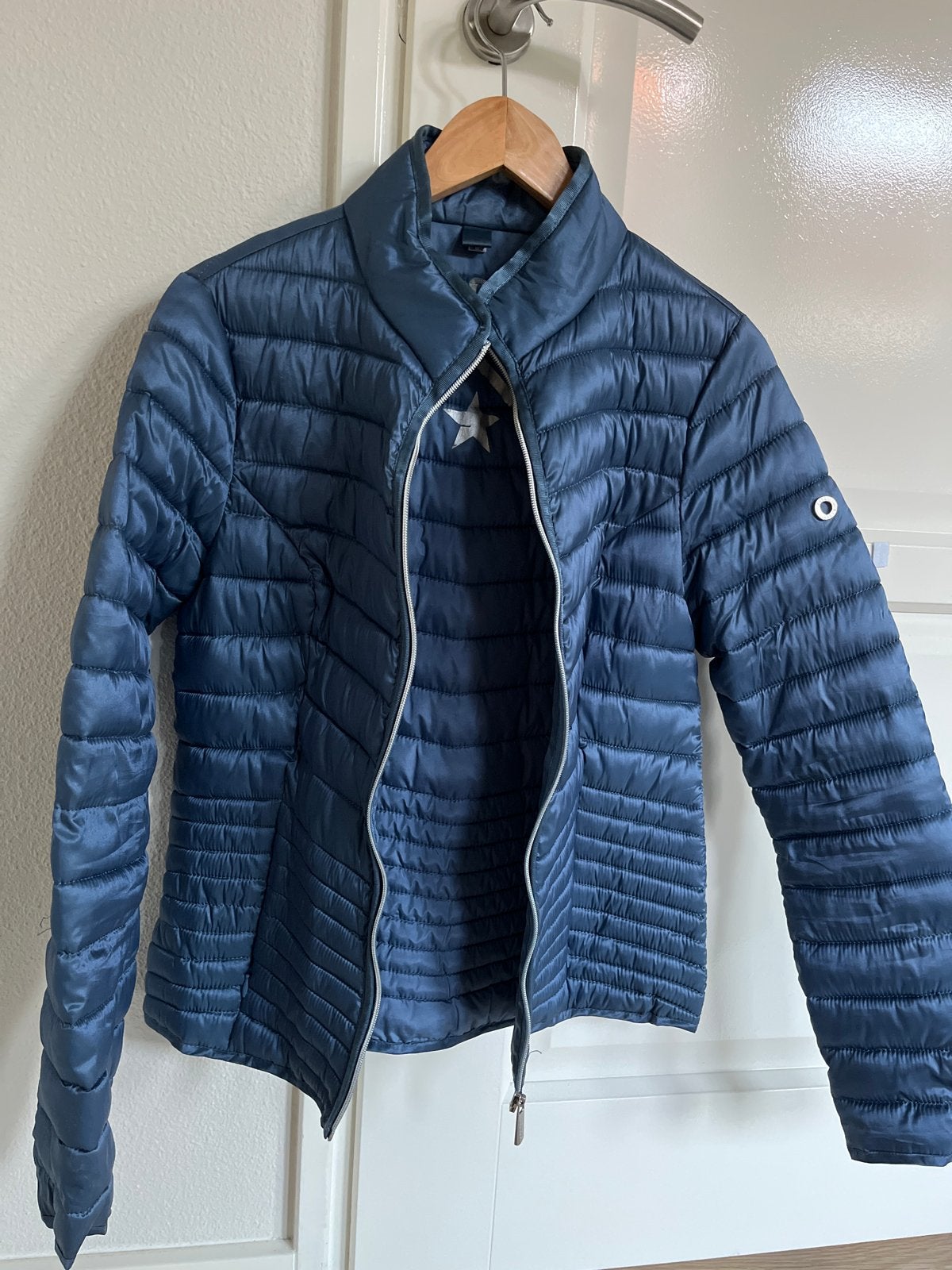Stijlvolle blauwe jas - Maat 38, Kleding | Dames, Ophalen of Verzenden, Zo goed als nieuw, Maat 38/40 (M), Blauw