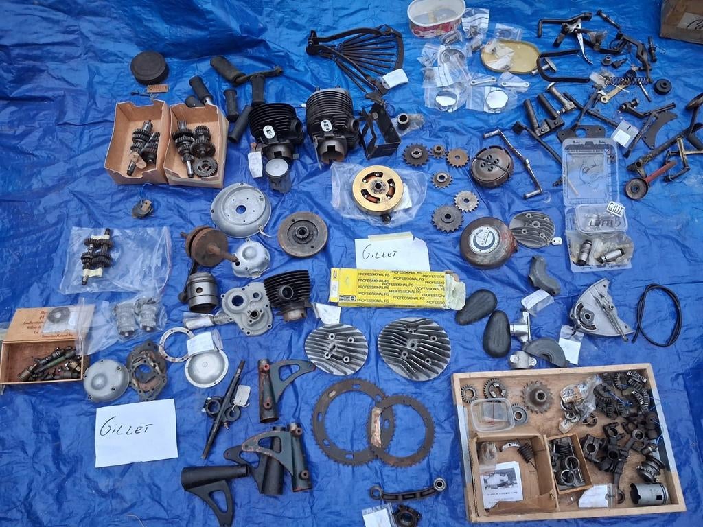 Grote partij Gillet motoronderdelen - Vintage motorfiets, Motoren, Ophalen, Gebruikt