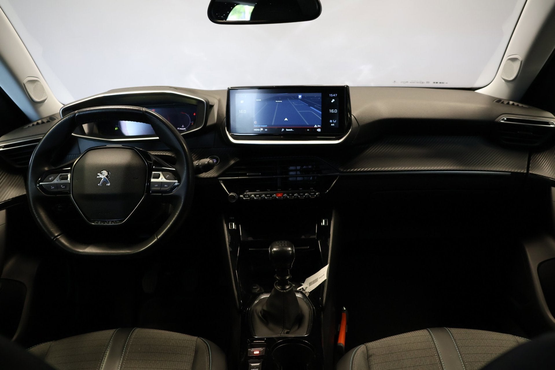 Peugeot 2008 1.2 PureTech Allure |Carplay|Trekhaak|Virtual|, Dealer onderhouden, 101 pk, Gebruikt, 1199 cc