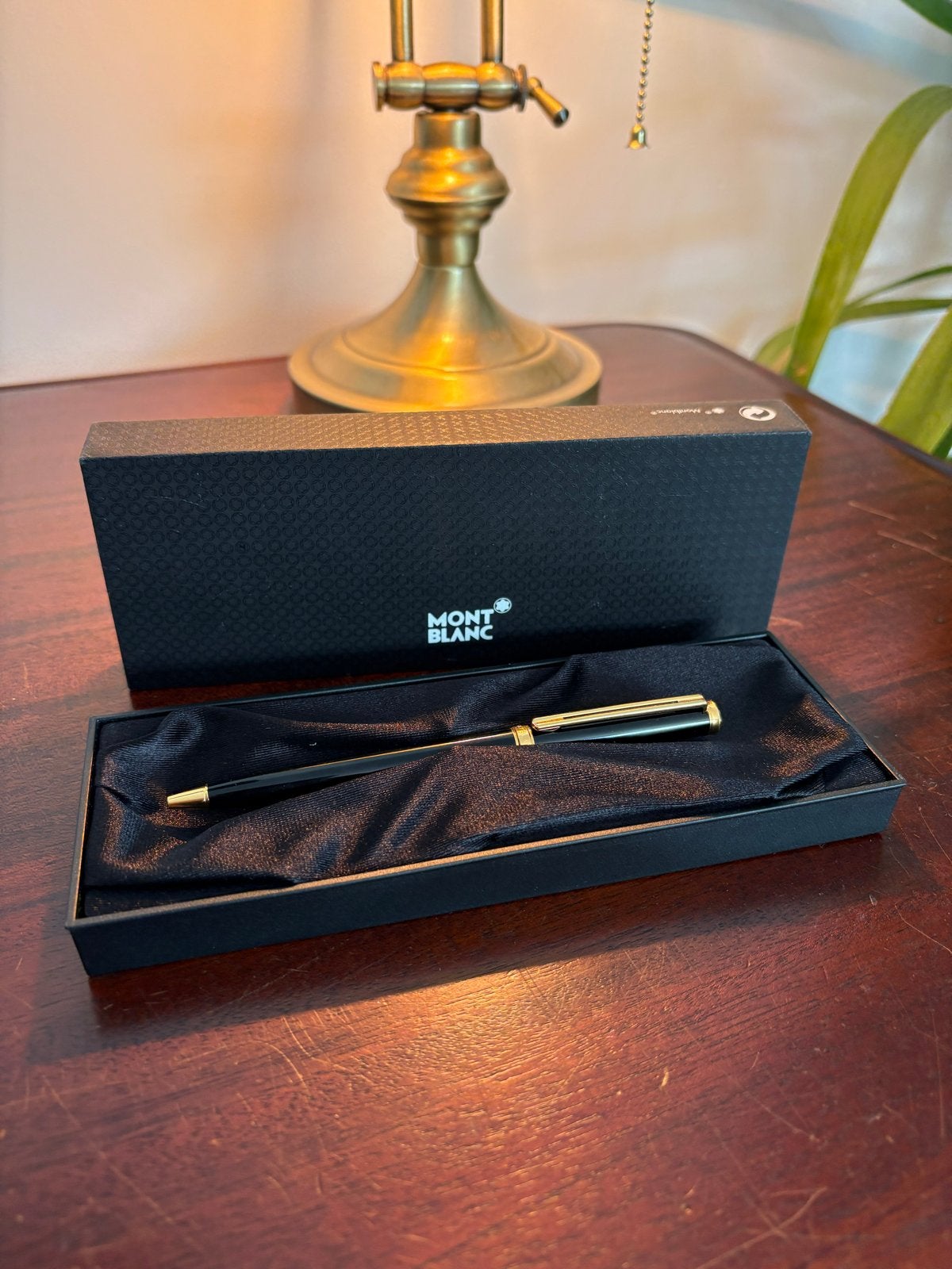 Montblanc Noblesse Oblige Balpen – Model 15230 (adellijk), Verzamelen, Pennenverzamelingen, Balpen, Met doosje, Ophalen of Verzenden