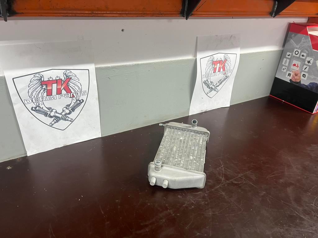 Derbi drd pro radiateur zgan, Overige typen, Ophalen of Verzenden, Zo goed als nieuw, Nvt