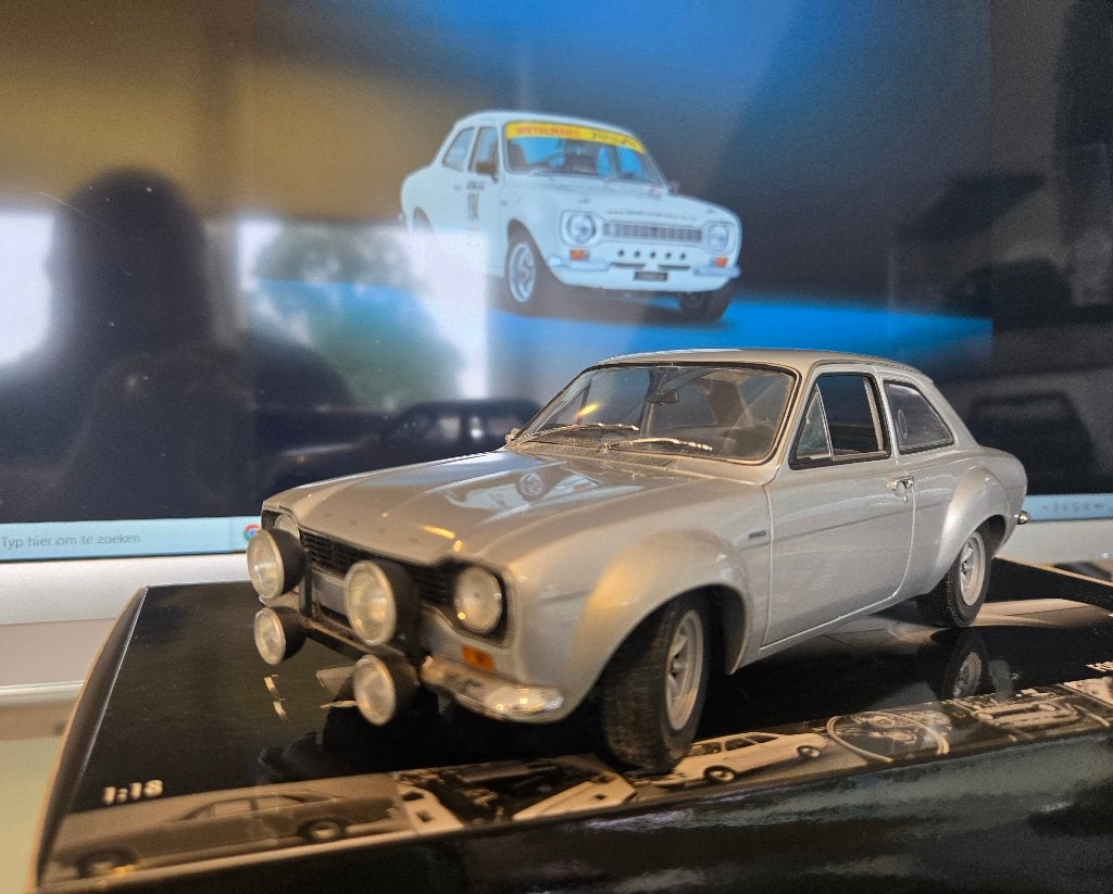 1970 Ford Escort 1 RS 1600 AVO Zilver 1:18 Minichamps, Ophalen of Verzenden, Nieuw, Auto, MiniChamps