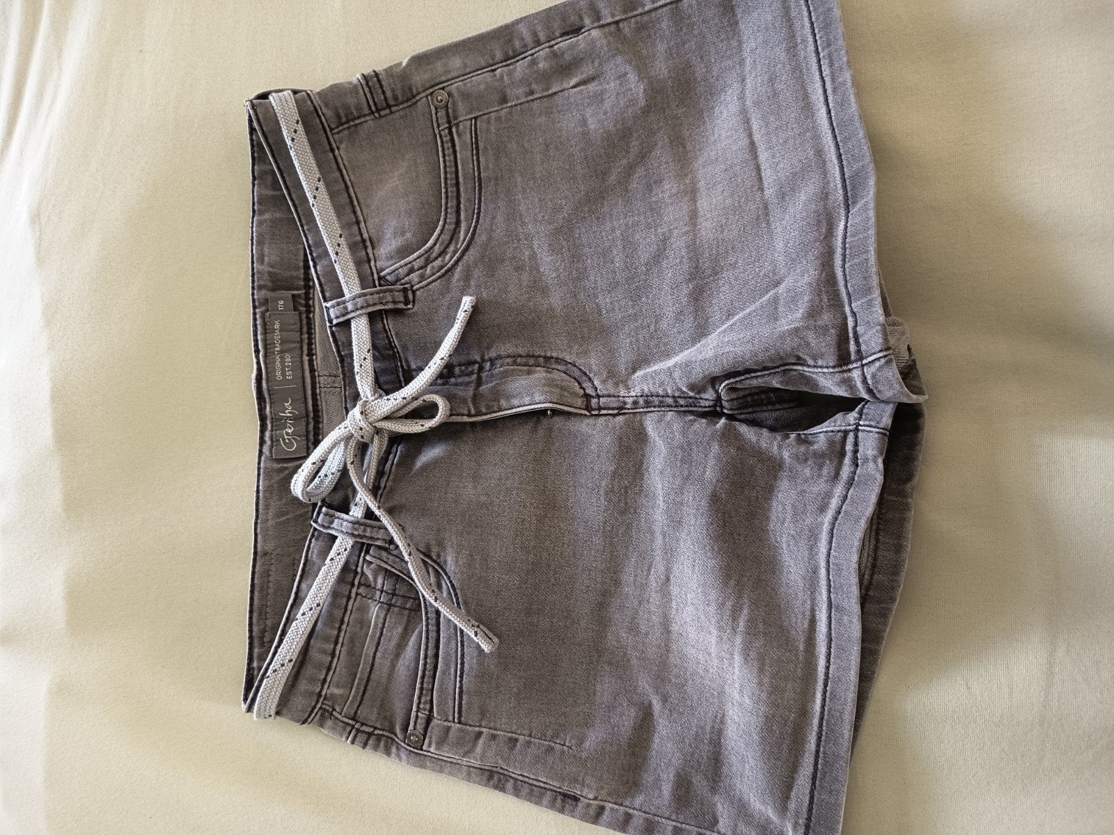 Geisha girls jog jeans short als nieuw!, Ophalen of Verzenden, Zo goed als nieuw, Meisje, Broek