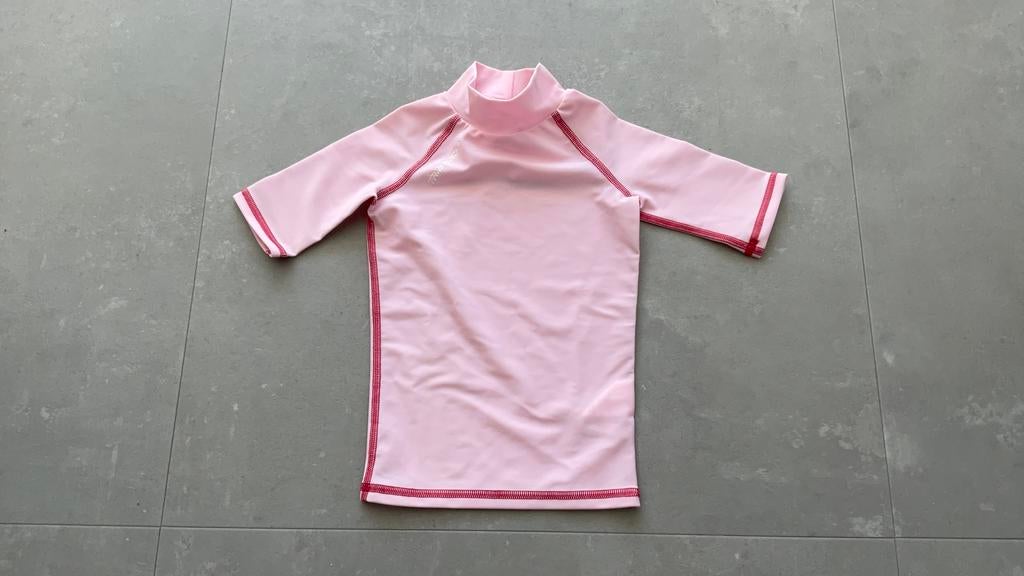 UV werend t-shirt 4 jaar roze, Kinderen en Baby's, Kinderkleding | Maat 98, Ophalen of Verzenden, Zo goed als nieuw, Meisje, Shirt of Longsleeve