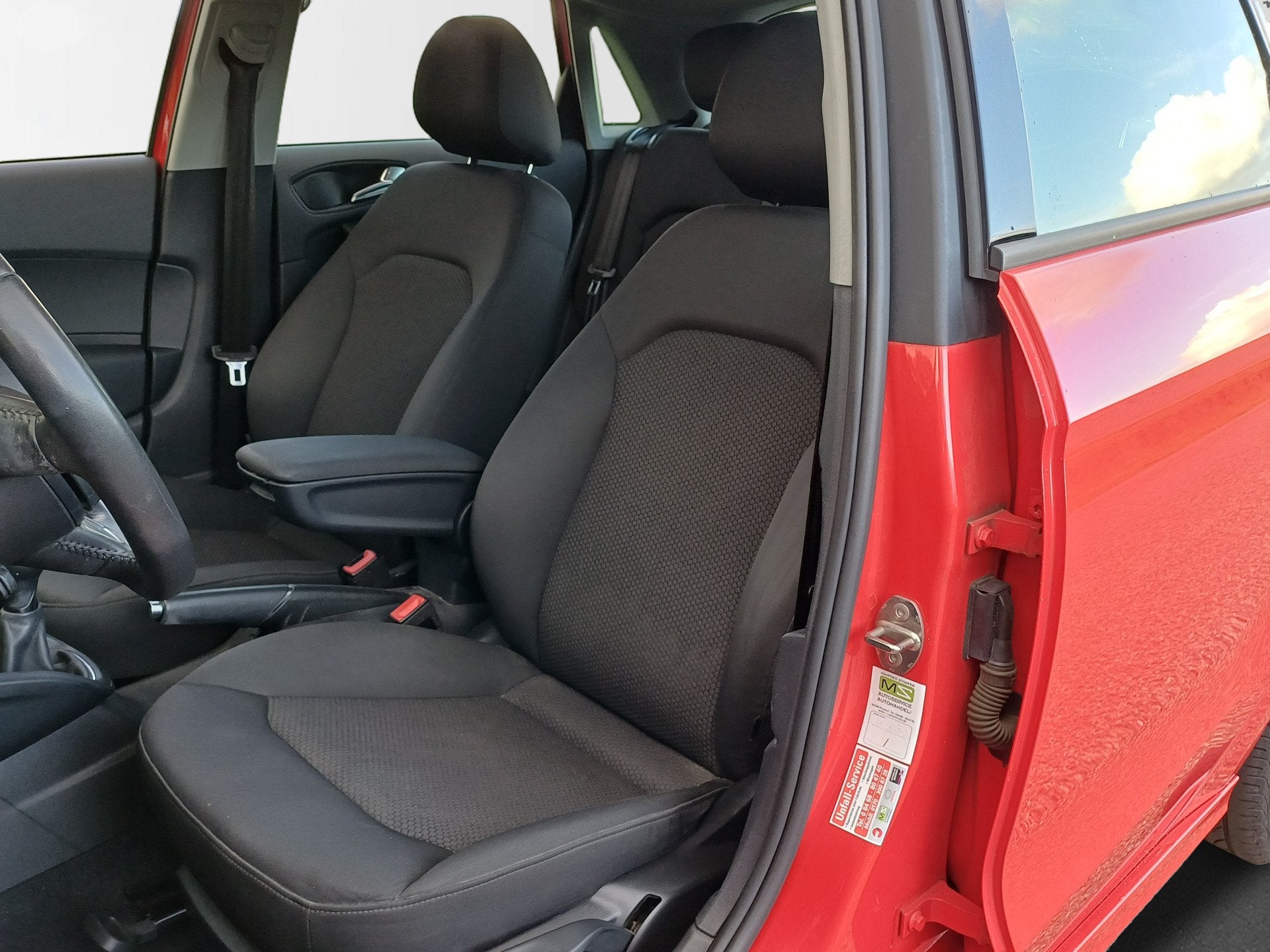 Audi A1 Sportback 1.2 TFSI Ambition S-Line /Navi/Cruise/17"/, Auto's, Audi, Voorwielaandrijving, Euro 5, 4 cilinders, 4 stoelen