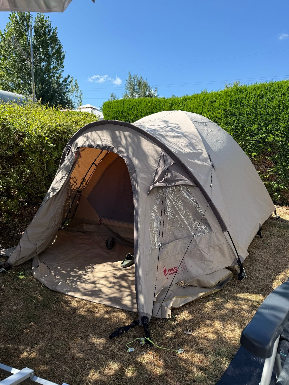 Redwood Outdoor Elm 210 Tent / Campingtent, Caravans en Kamperen, Tenten, Ophalen, Gebruikt, Tot en met 2