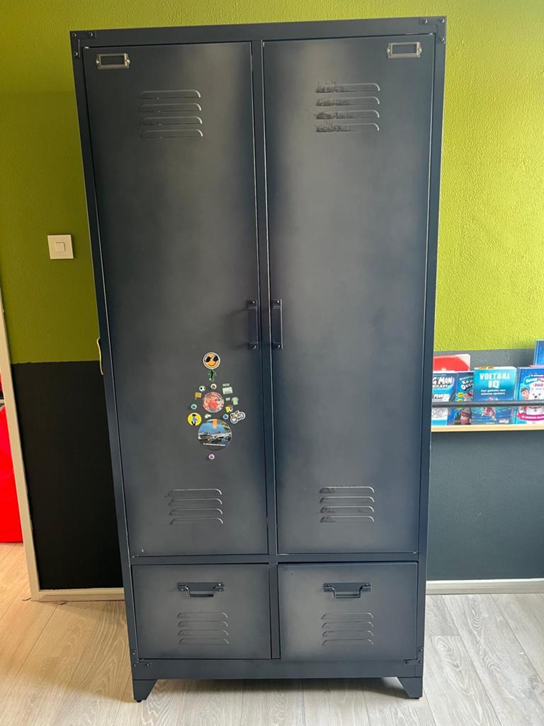 Kledingkast, Met deur(en), 150 tot 200 cm, 50 tot 75 cm, 50 tot 100 cm