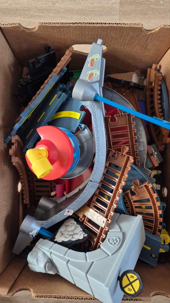 Paw Patrol Treinbaan met diverse figuren, Ophalen of Verzenden, Gebruikt