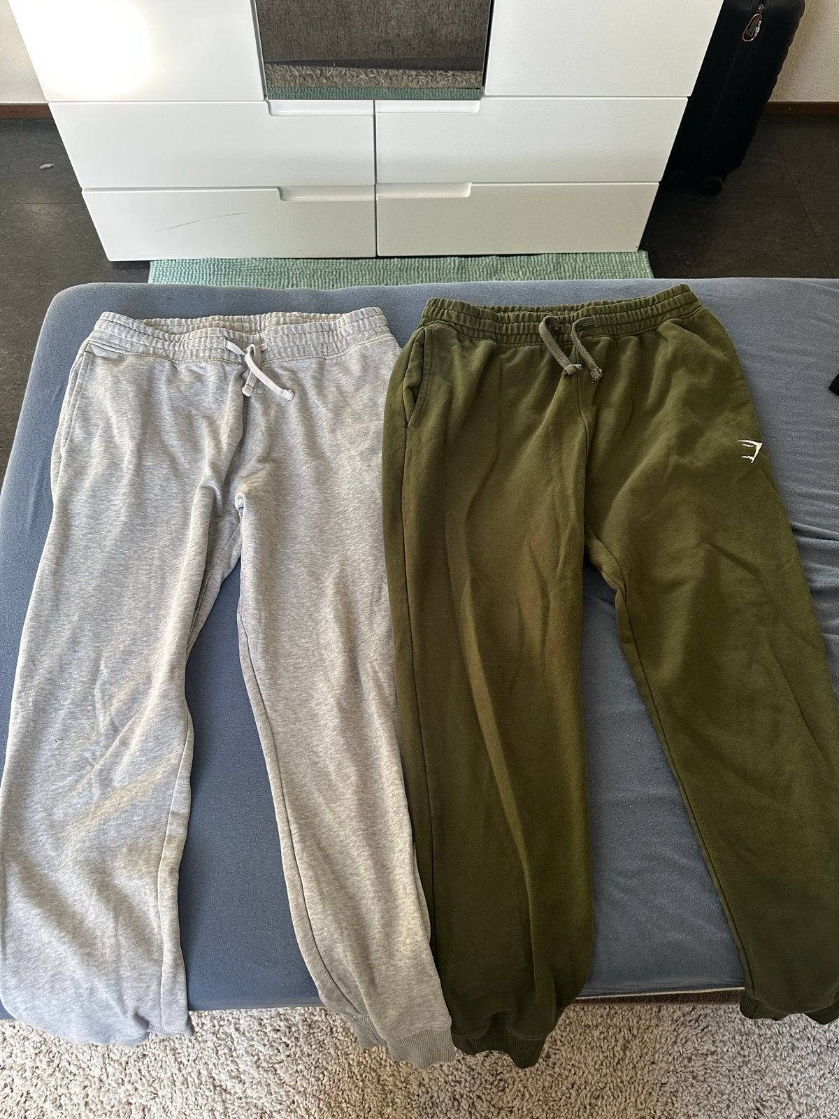 Gymshark en grijze en groen - Maat M, Maat 38/40 (M), Ophalen of Verzenden, Gedragen, Grijs
