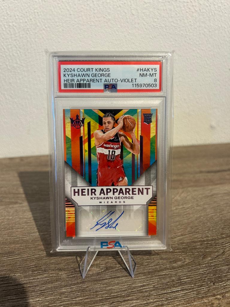 Kyshawn George 2024 Court Kings Rookie Autograph PSA 8 /49, Hobby en Vrije tijd, Stickers en Plaatjes, Ophalen of Verzenden, Zo goed als nieuw
