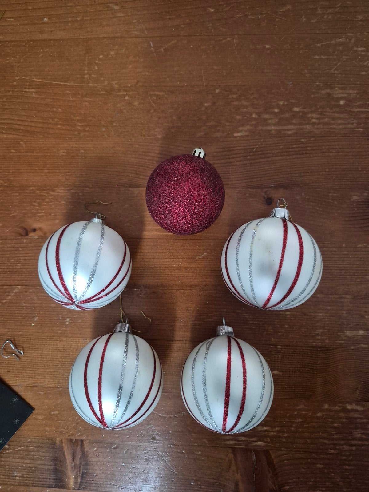 kerstballen 1 rood plus 4 gestreept, Diversen, Ophalen, Gebruikt