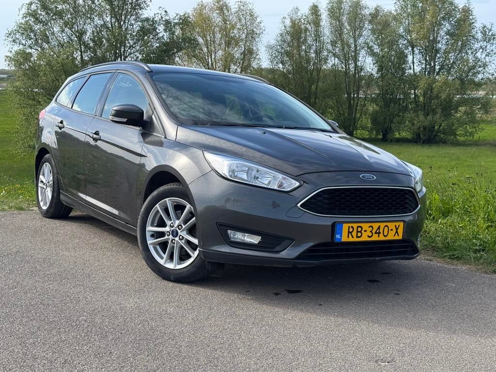Ford Focus 1.0 Ecoboost 74KW Wagon 2017 Grijs, Auto's, Ford, Stof, Zwart, 100 pk, Origineel Nederlands