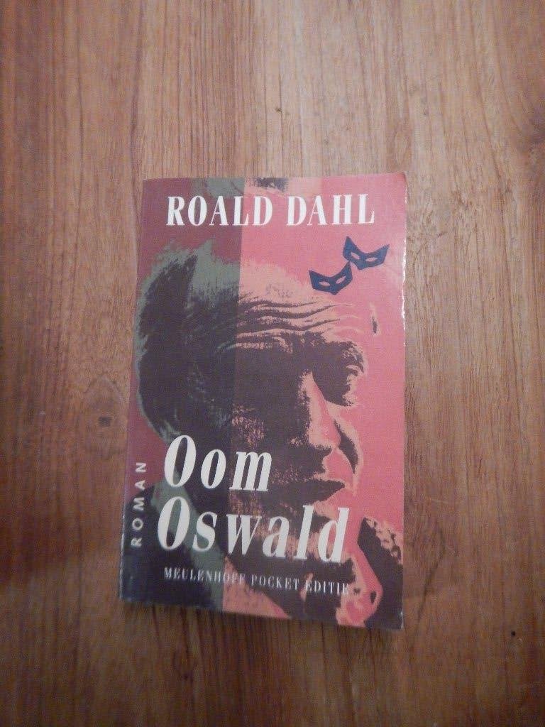 roald dahl - oom oswald, Boeken, Ophalen of Verzenden, Gelezen, Roald Dahl