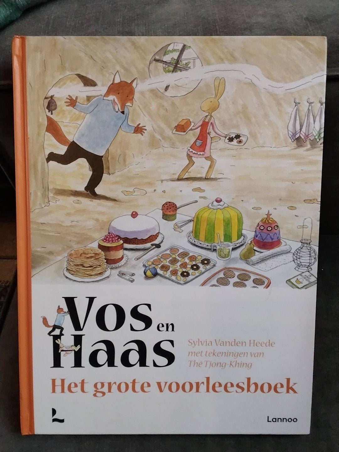 Vos en Haas: Het grote voorleesboek - Sylvia Vanden Heede, Fictie algemeen, Jongen of Meisje, Ophalen of Verzenden, Zo goed als nieuw