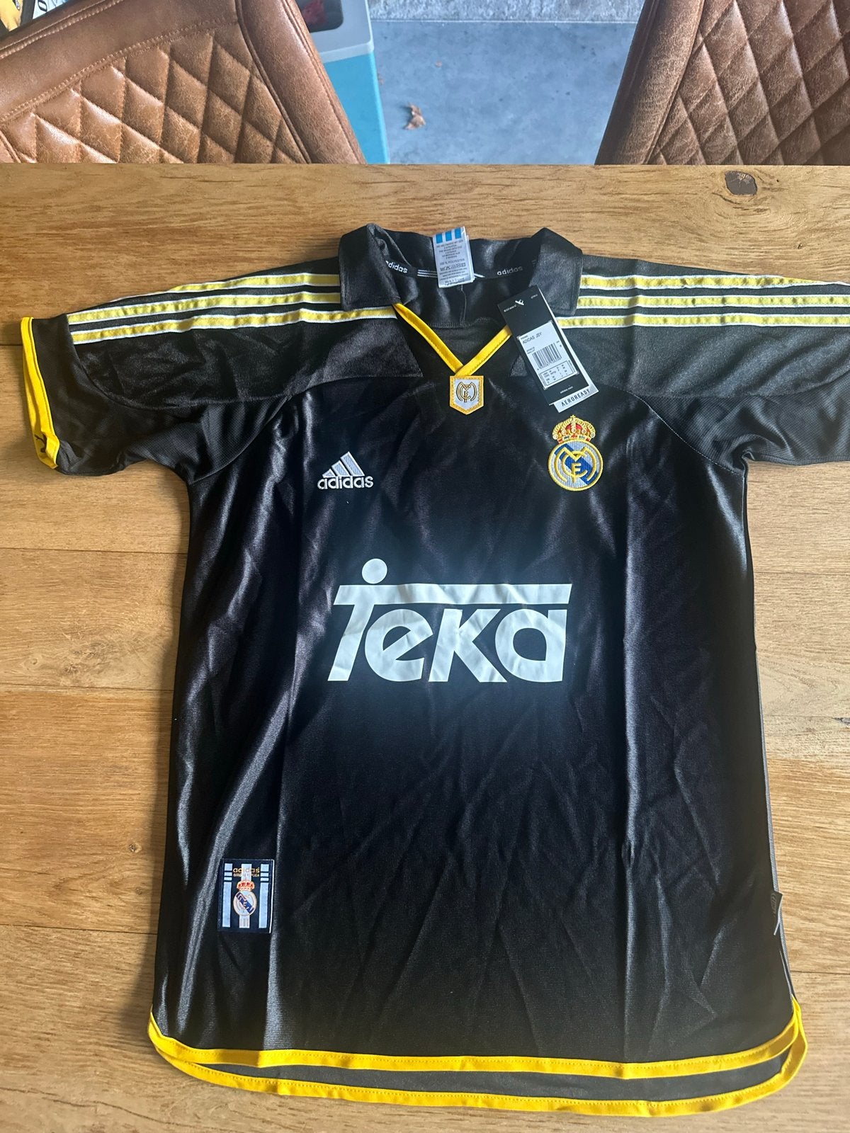 Real Madrid 1999/00 Retro Shirt - Iconisch Tijdperk, Verzenden, Zo goed als nieuw, Overige maten, Zwart