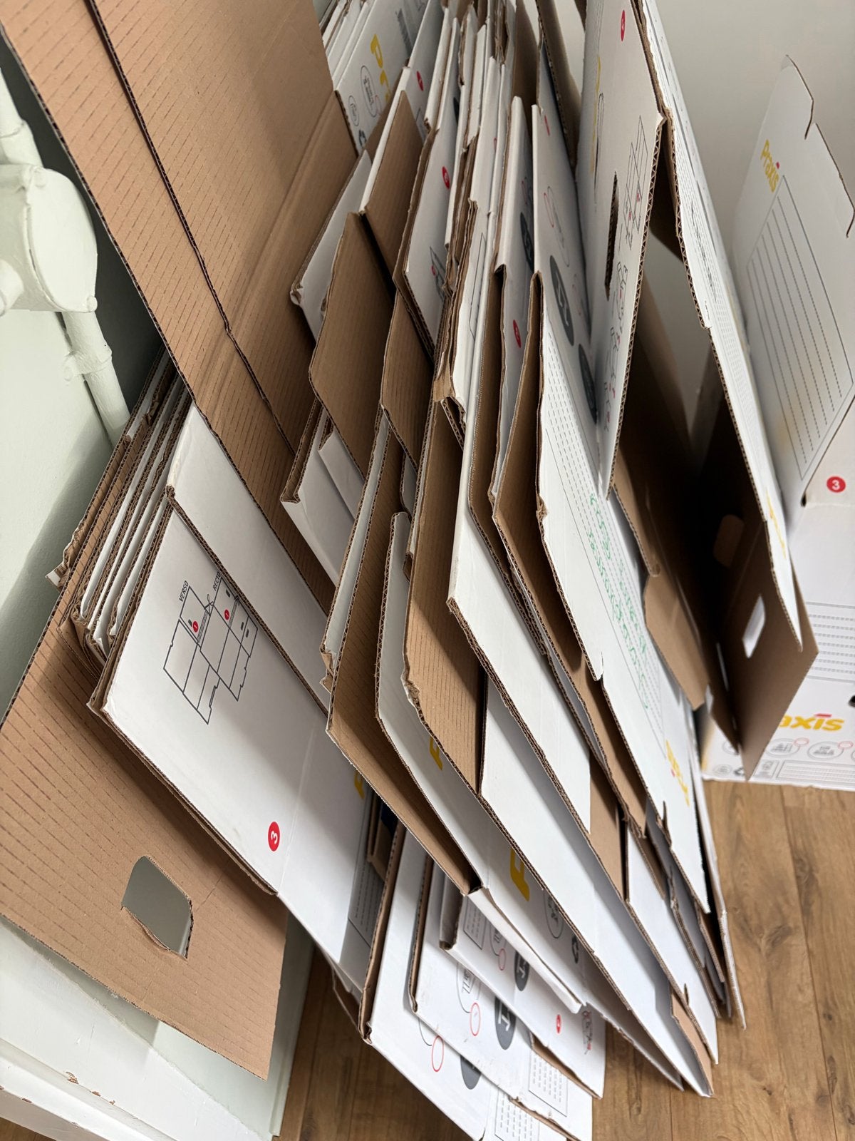 40+ Verhuisdozen diverse merken, gebruikt met gebruikssporen, Ophalen, 40 tot 60 cm, 50 tot 75 cm, 35 tot 50 cm