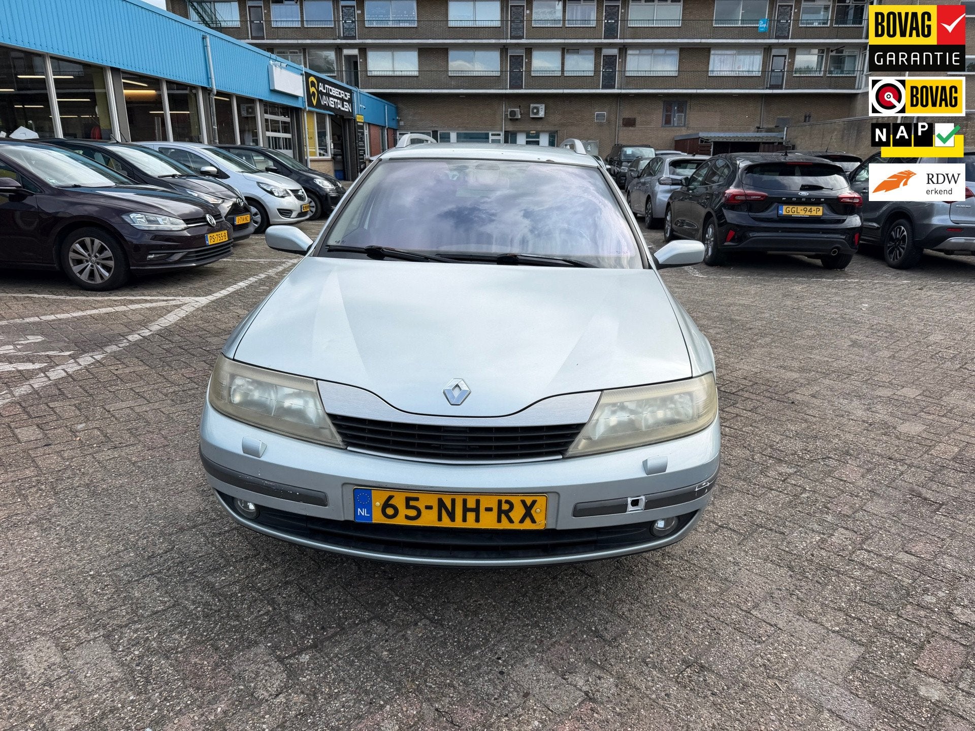 Renault Laguna Grand Tour 1.8-16V Dynamique|rijdt schakelt g, Auto's, Laguna, Gebruikt, 4 cilinders, 1290 kg