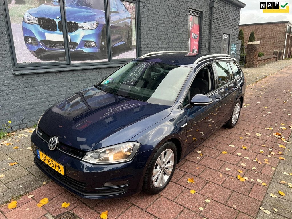 Volkswagen Golf Variant 1.0 tsi navi nap boekjes nette auto, Voorwielaandrijving, Gebruikt, Euro 6, Blauw