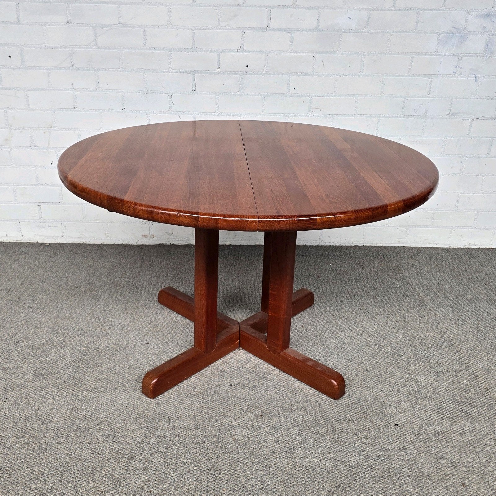Deense design tafel, massief teak, mid century, Ophalen, Rond, 100 tot 150 cm, 100 tot 150 cm