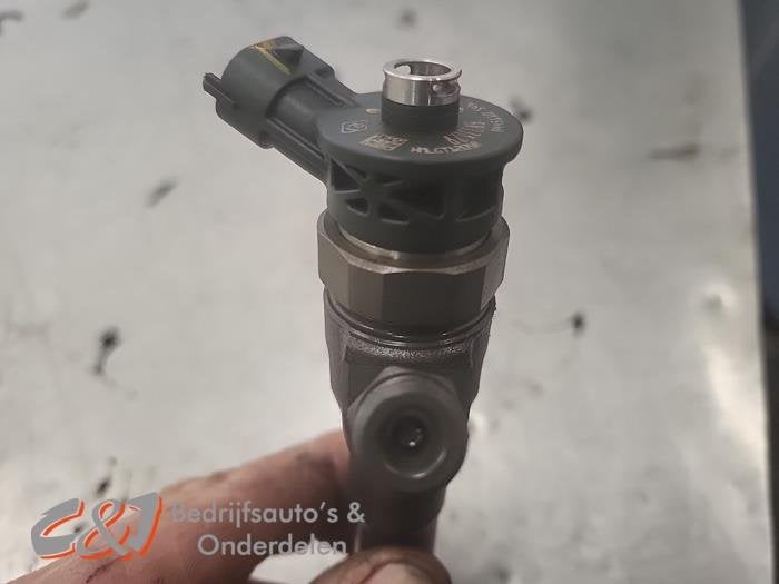 Verstuiver (diesel) van een Mercedes Vito, Auto-onderdelen, Brandstofsystemen, Gebruikt, -, Ophalen of Verzenden, -