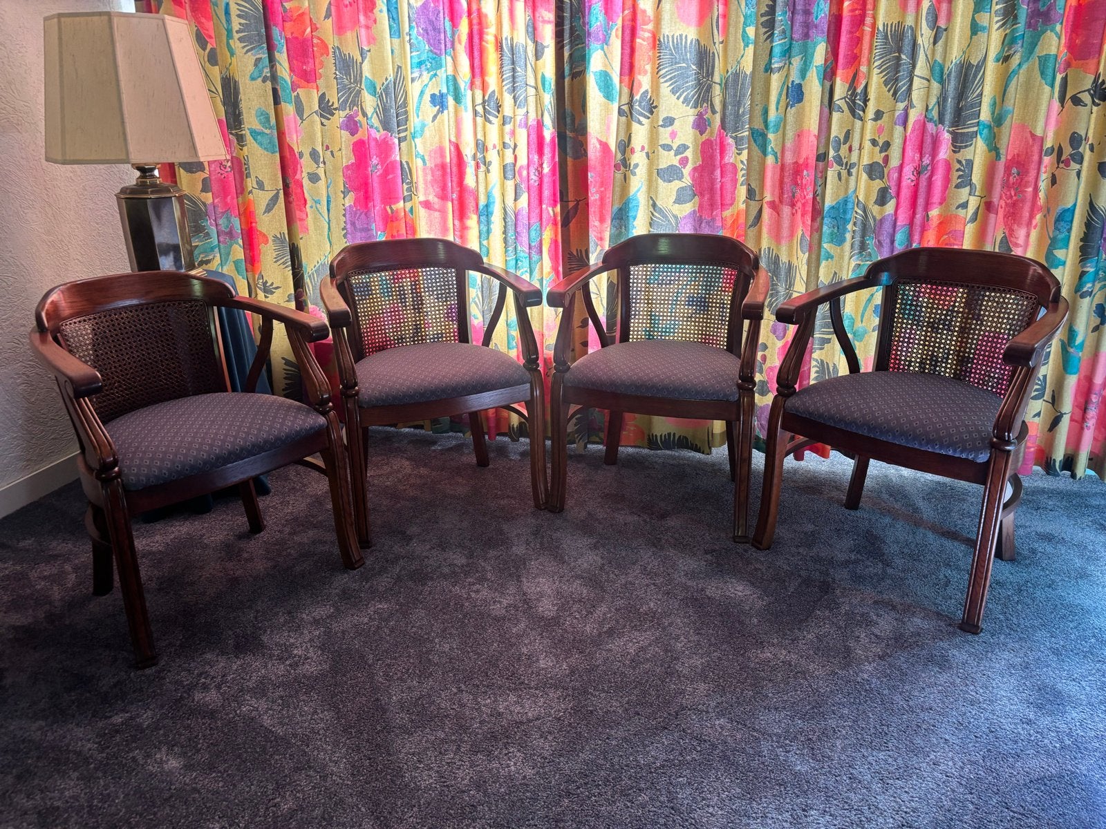 Set van 6 klassieke houten stoelen met rotan rugleuning, Ophalen